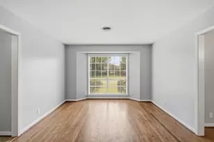 4614 Hummingbird St, Houston, TX 77035 - Photo 8