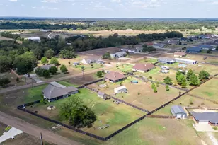 4303 Green Pastures, North Zulch, TX 77872 - Photo 36