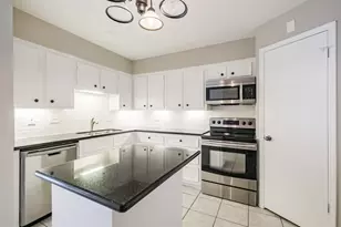 2 River Creek Way, Sugar Land, TX 77478 - Photo 4