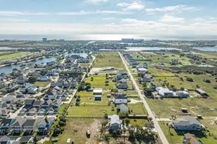 2118 103rd St, Galveston, TX 77554 - Photo 34