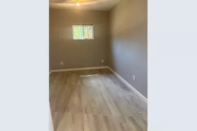 2450-B South 4th Street, Beaumont, TX 77701 - Photo 8