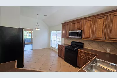 14119 Englewood Park Lane, Cypress, TX 77429 - Photo 6