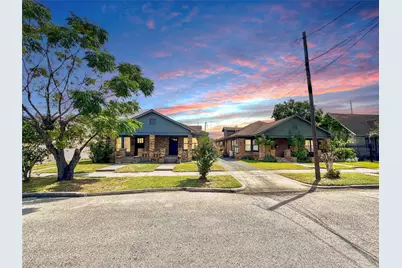 7 & 9 Hunt Street, Houston, TX 77003 - Photo 1