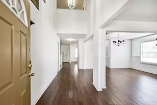 7931 Westington Ln, Houston, TX 77040 - Photo 2