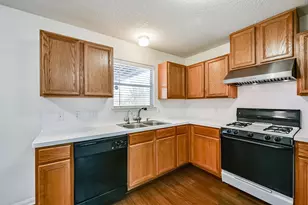 7931 Westington Ln, Houston, TX 77040 - Photo 10