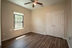 6010 Lyndhurst Dr, Houston, TX 77033 - Photo 14