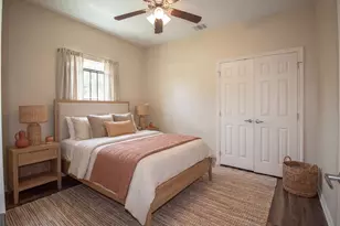 6010 Lyndhurst Dr, Houston, TX 77033 - Photo 16