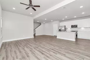 21003 Bay Vlg Dr, Cypress, TX 77433 - Photo 4