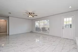 2203 Holly Knoll St, Houston, TX 77077 - Photo 8