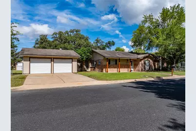 1070 Noth Franklin, La Grange, TX 78945 - Photo 20
