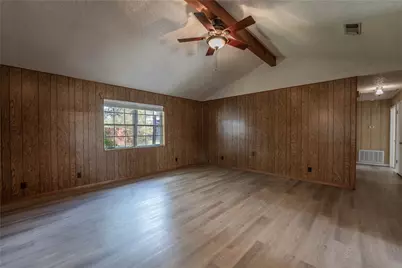 1070 Noth Franklin, La Grange, TX 78945 - Photo 10