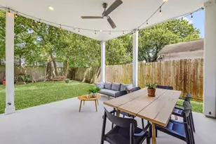 803 E 32nd 1/2 St, Houston, TX 77022 - Photo 12