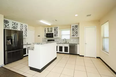 11642 Quinn Ridge Way, Houston, TX 77038 - Photo 10