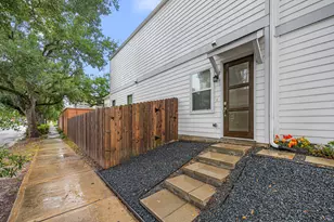 1732 Wichita St, Houston, TX 77004 - Photo 2