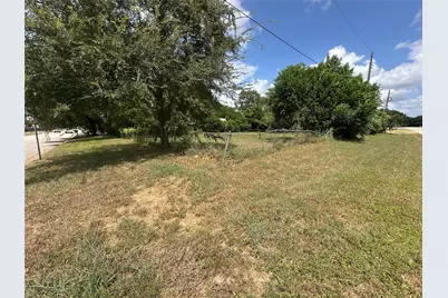 502 W Martin Luther King, Willis, TX 77378 - Photo 6