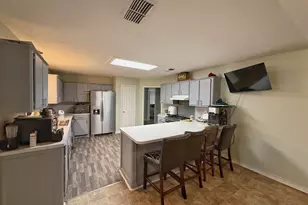 935 Center St, Buffalo, TX 75831 - Photo 8