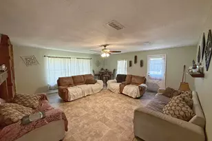 935 Center St, Buffalo, TX 75831 - Photo 10