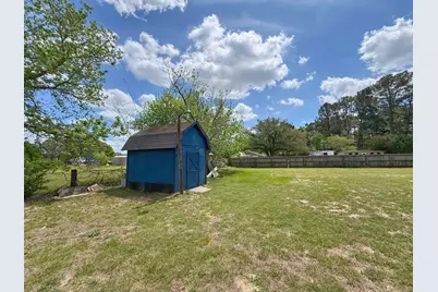 935 Center St, Buffalo, TX 75831 - Photo 6