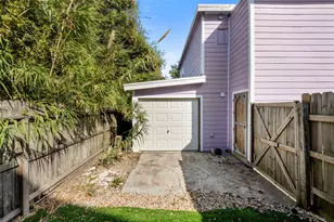 3218 Ave Q 1/2, Galveston, TX 77550 - Photo 24