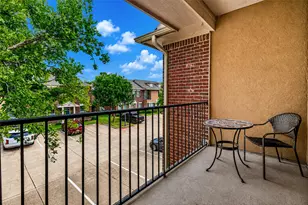 327 Forest Dr, College Station, TX 77840 - Photo 6