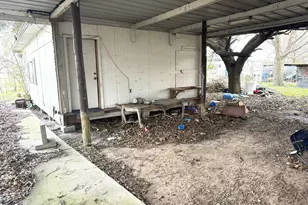 1103 US Hwy 59 N, Edna, TX 77957 - Photo 10