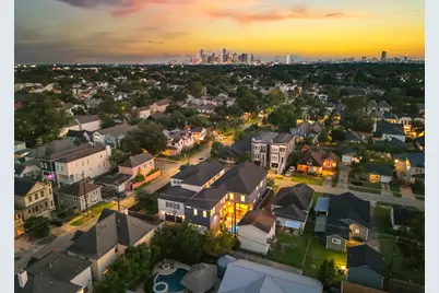 319 E 26th Street, Houston, TX 77008 - Photo 4