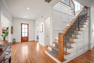 319 E 26th St, Houston, TX 77008 - Photo 12