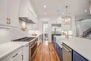 319 E 26th St, Houston, TX 77008 - Photo 12