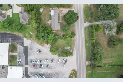 806 S Madison Street, Madisonville, TX 77864 - Photo 6