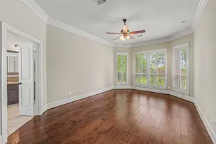 1317 Caywood Ln, Houston, TX 77055 - Photo 16