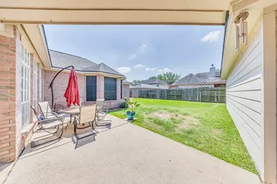 4314 N Pine Brook Way, Houston, TX 77059 - Photo 26