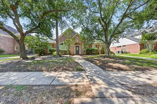 4314 N Pine Brook Way, Houston, TX 77059 - Photo 2
