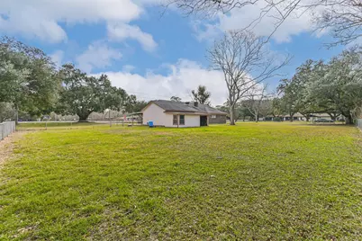 9619 Fm 1462 Road, Alvin, TX 77511 - Photo 36