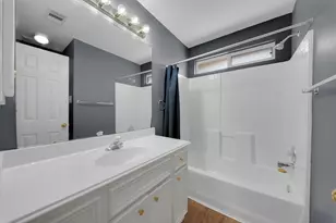 1010 Oak Glen Dr, Conroe, TX 77378 - Photo 8