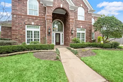 3807 Hogan Court, Sugar Land, TX 77479 - Photo 4