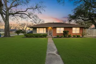 5619 Wood Creek Way, Houston, TX 77017 - Photo 20