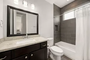 444 W 26th St, Houston, TX 77008 - Photo 32
