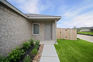 702 Umbrella Tree Dr, Magnolia, TX 77354 - Photo 4