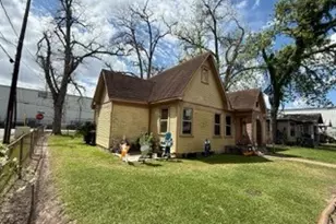 2621 Eastman St, Houston, TX 77009 - Photo 2