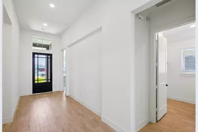 15023 Mission Avenue, Mont Belvieu, TX 77523 - Photo 4