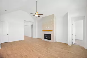 15023 Mission Ave, Mont Belvieu, TX 77523 - Photo 6