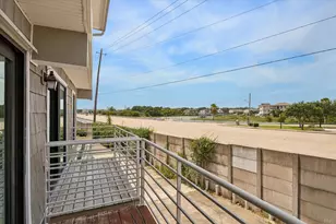 25 Lakewood Ln, Seabrook, TX 77586 - Photo 10