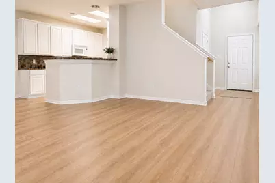 203 N Burberry Park Circle, The Woodlands, TX 77382 - Photo 8