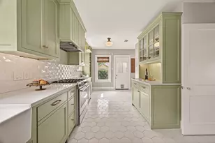 645 E 14th St, Houston, TX 77008 - Photo 12