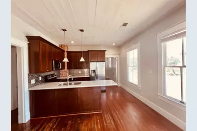 801 University Boulevard, Galveston, TX 77550 - Photo 12