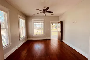 801 University Blvd, Galveston, TX 77550 - Photo 8