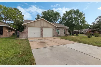 4206 Oak Shadows Drive, Houston, TX 77091 - Photo 2