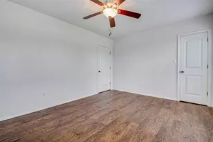 5642 McCormick St, Houston, TX 77023 - Photo 12