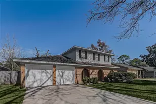 12710 Westleigh Dr, Houston, TX 77077 - Photo 2