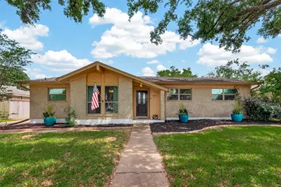 1925 Winding Creek Drive, Pearland, TX 77581 - Photo 1